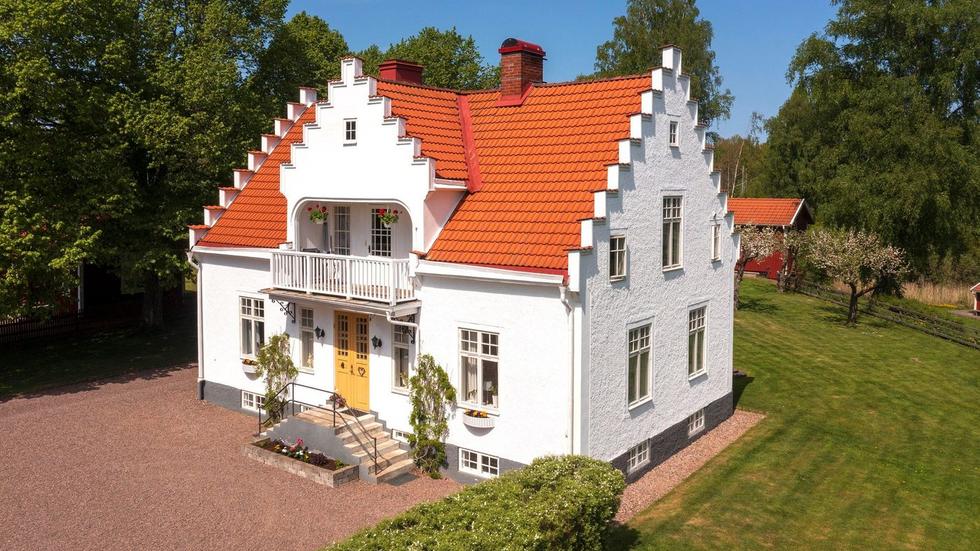 Stjärneborg Thorsborg 1 är till salu för 2,45 miljoner kronor.