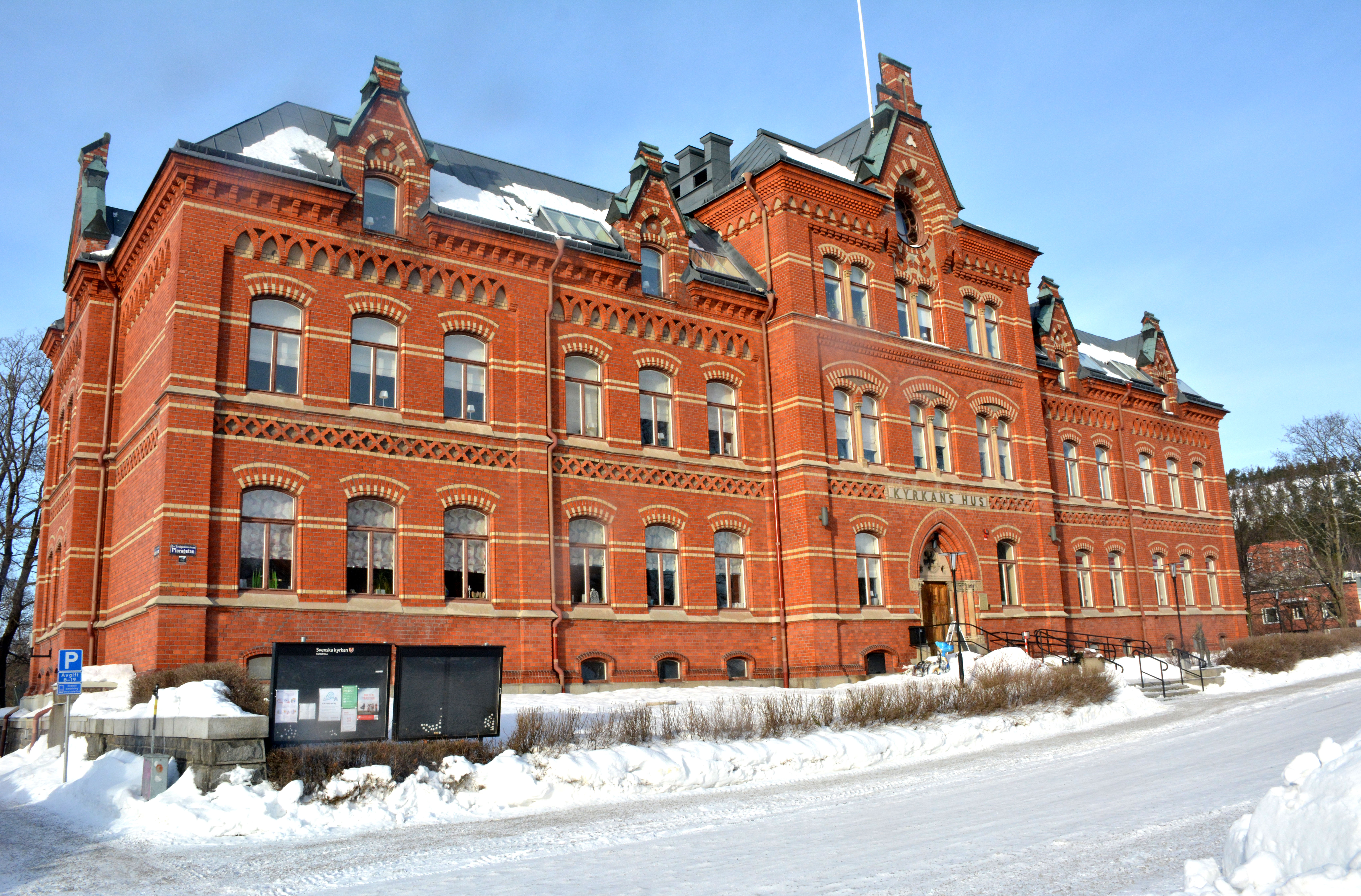 Sibbo putsar upp vid Söderkulla gamla skola – övervakningen ökar och  skadegörelse anmäls till polisen – Östnyland –
