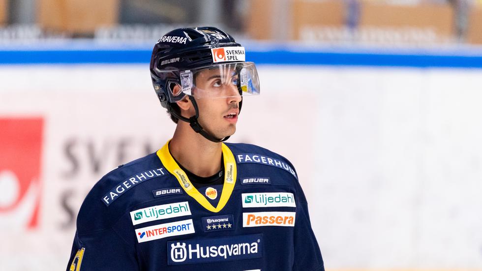 HV-backen Marcus Karlström fick chansen att lira hemma mot BIK Karlskoga. Foto: Carl Sandin/Bildbyrån
