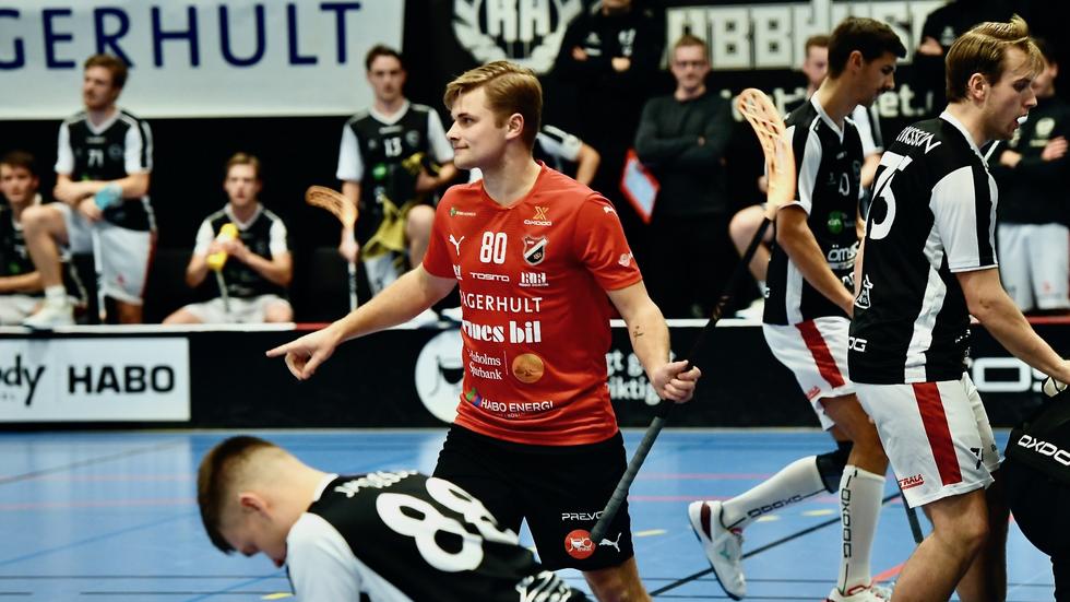 Theo Eriksson gjorde tre mål för Fagerhult Habo men det hjälpte föga. Hovslätt vann med 14–9.
