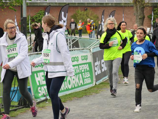 Ser du fram emot att springa lopp igen? Var med och tävla om startplats till Vårruset på JP/Jnytt! Arkivbild från Vårruset i Jönköping 2022.