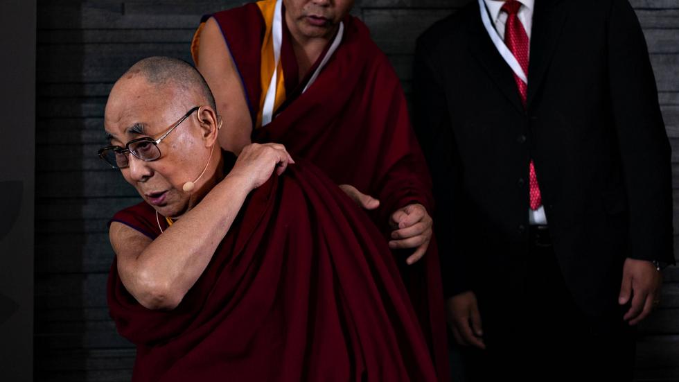 Dalai lama höll en gemensam presskonferens i Malmö på onsdagen tillsammans med Ann Svensén, Individuell Människohjälps generalsekreterare. 