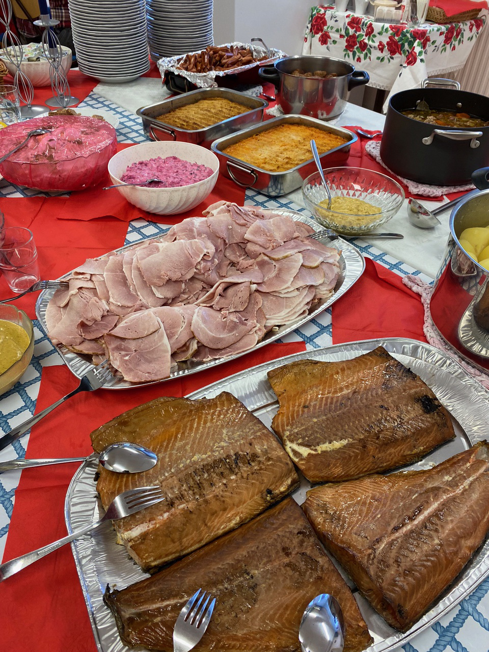 Hemlagat julbord när PRO Borlänge Finska hade avslut DalaDemokraten