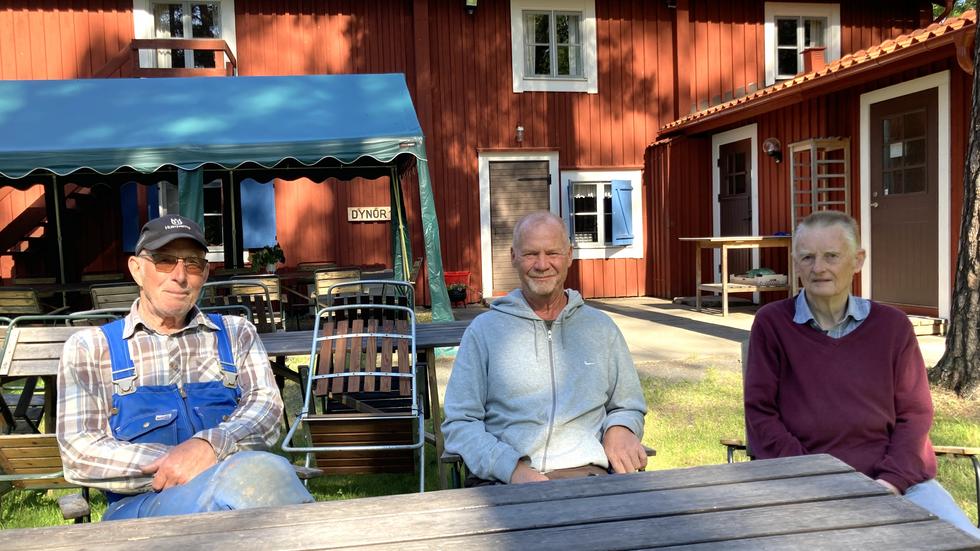Tre av eldsjälarna i Byarums hembygdsförening, Bertil Magnusson, Lars-Göran Hedman och Lennart Andersson.