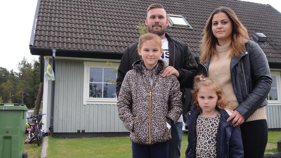 Familjen Pettersson; Isabelle, Adam, Molly och Josefin flyttade från Jönköping till Byarum i mars.
