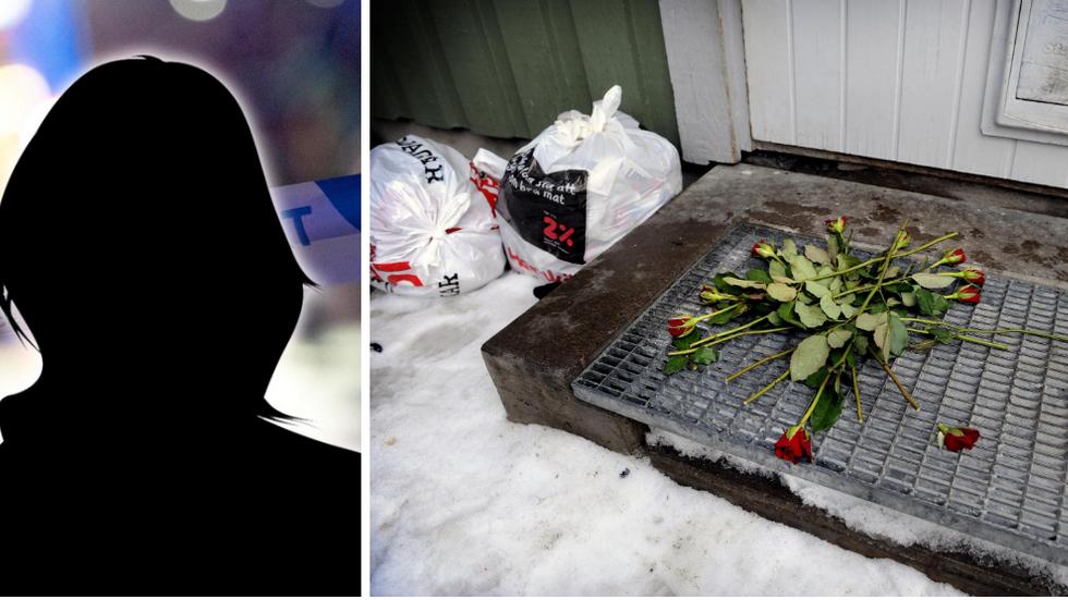 Blommor på trappen utanför det hus i Värnamo där en kvinna hittades mördad i februari 2010. I december samma år dömdes dottern till livstids fängelse för två mord. Arkiv: Christer Gallneby