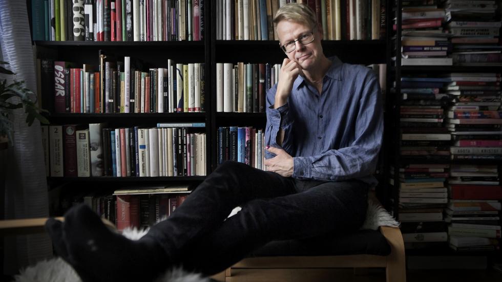 JP/Jnytts litteraturkritiker Björn Kohlström är 2021 års Madeleine Gustafsson-pristagare.