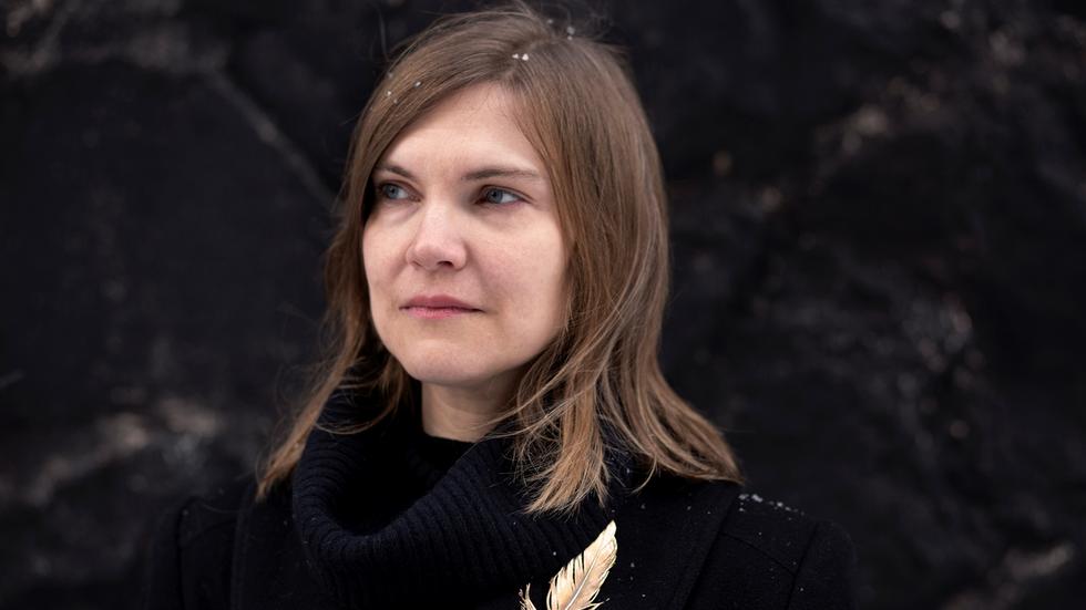 Maria Friender har läst Sara Bergmark Elfgrens nya bok ”Grim”.
Foto: Anna Drvnik