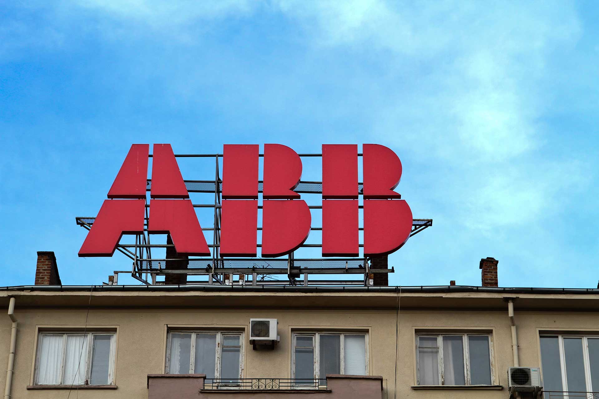 ABB:s resultat något lägre än väntat – höjer utdelningen
