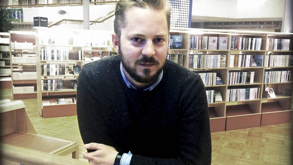 Anders Rydell är chefredaktör för tidskriften Författaren. Han är född i Jönköping.