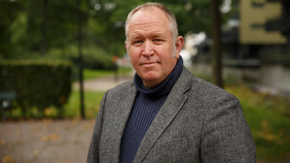 Henrik Johansson, ordförande i Ambulansförbundet, är kritisk till det nya systemet.