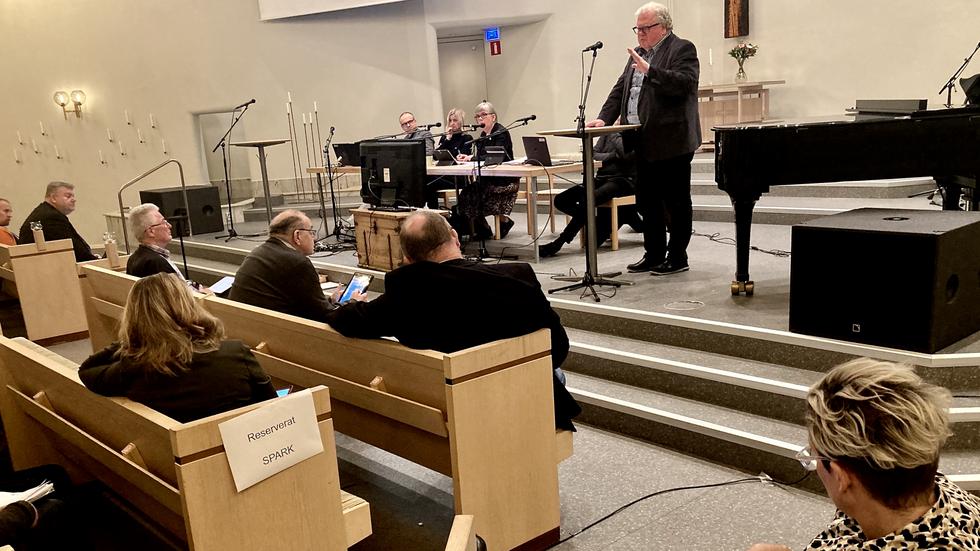 Mullsjö kommunfullmäktige hade sammanträde i Pingstkyrkan på tisdagskvällen. 