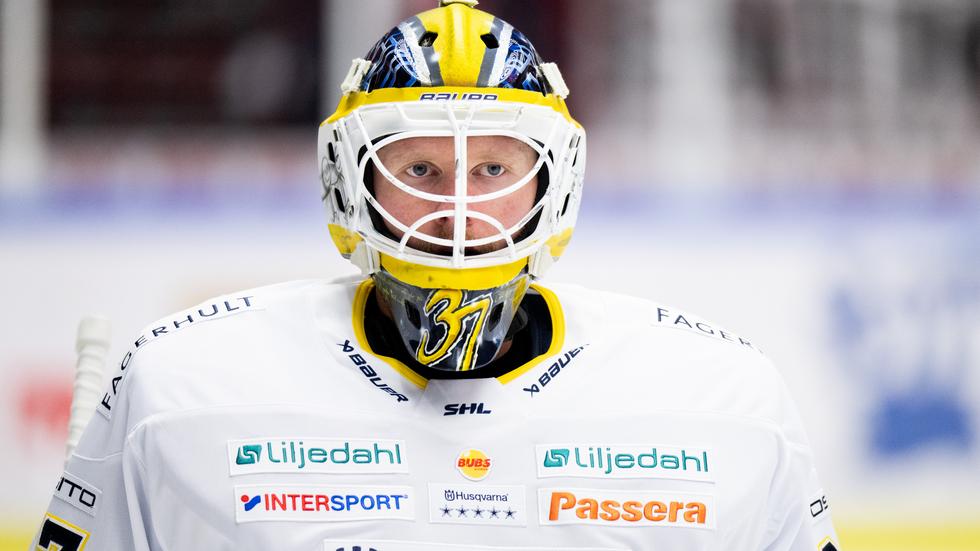 Jonas Gunnarsson väljer att lämna HV71 för att testa lyckan någon annanstans.