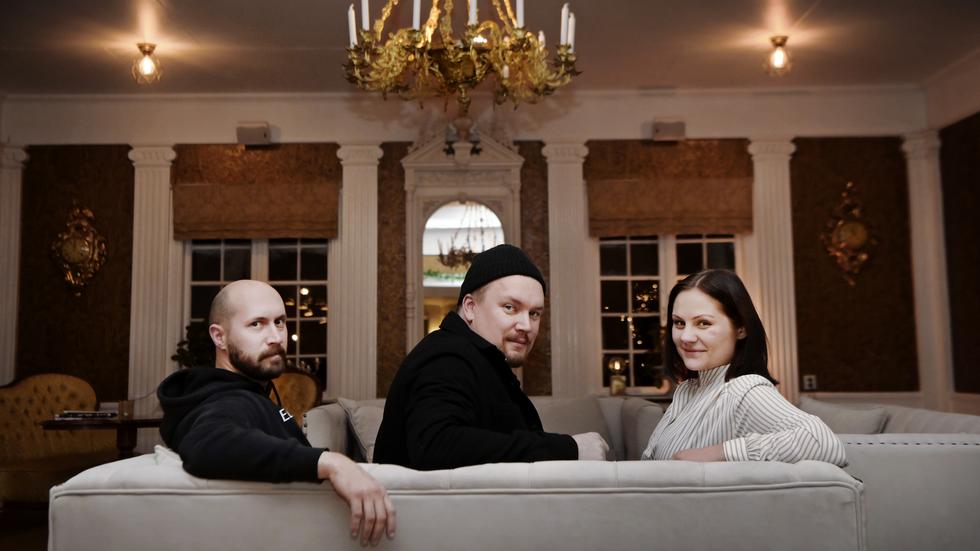 Daniel Leben, Alexander Larsson och Hedda Blomqvist ser fram emot ett nytt samarbete på Tokeryds herrgård.