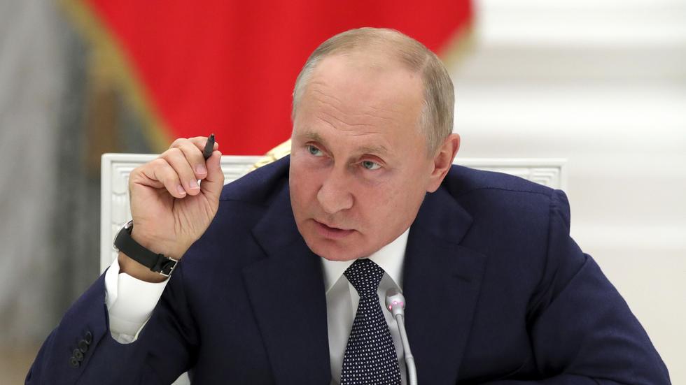 Rysslands odemokratiska styrelseskick är utformat för att skydda Putineliten från verkligheten, skriver artikelförfattaren.