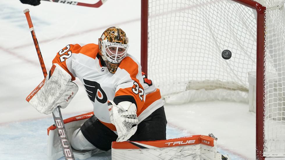 Felix Sandström NHL-debuterade då hans Philadelphia Flyers mötte San Jose Sharks. Foto: Jeff Chiu/AP Photo/TT