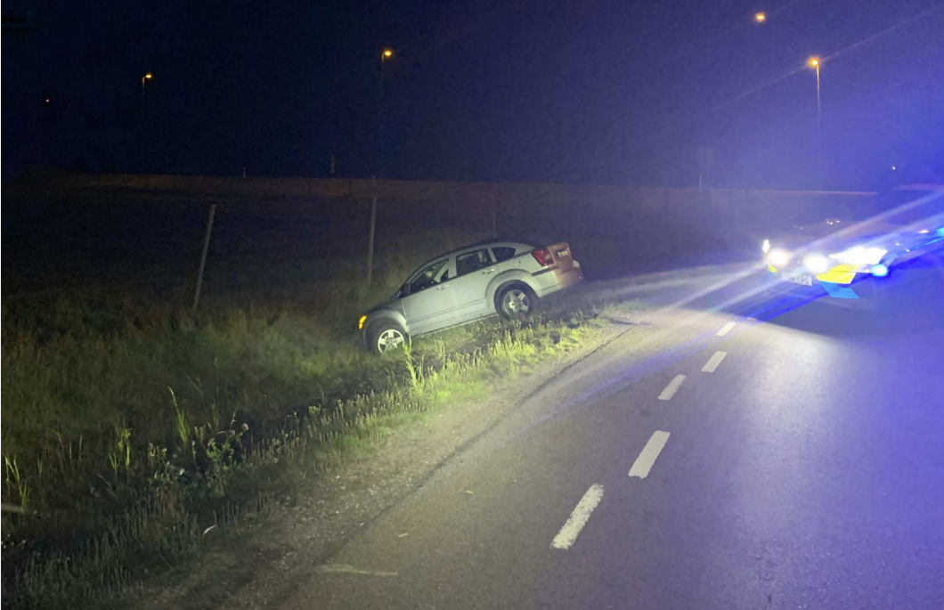 Satte Sig Bakom Ratten Efter Sex Starköl Körde I Diket Sklt 