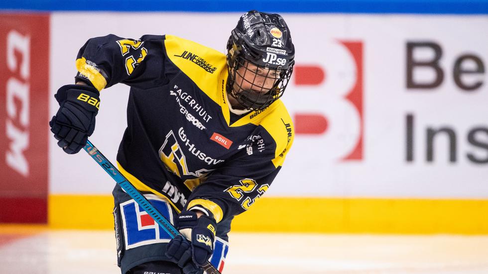 Sanni Hakala närmar sig comeback i HV-tröjan: ”Jag njuter av att vara tillbaka på isen”. Foto: Daniel Eriksson/Bildbyrån. 
