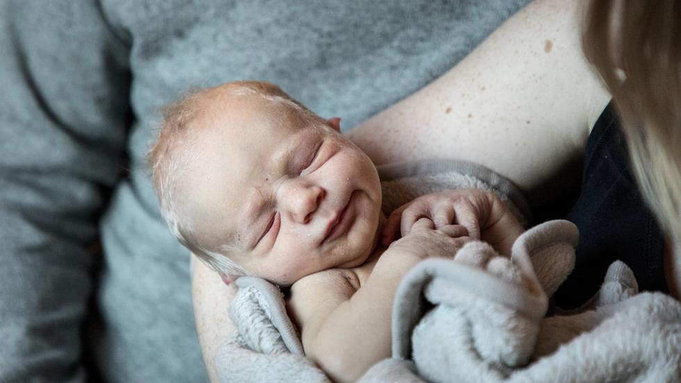  Nu tillåts covidsmittade anhöriga följa med när barnet föds.
OBS: Bilden är en genrebild. 
Foto: Christine Olsson / TT 
