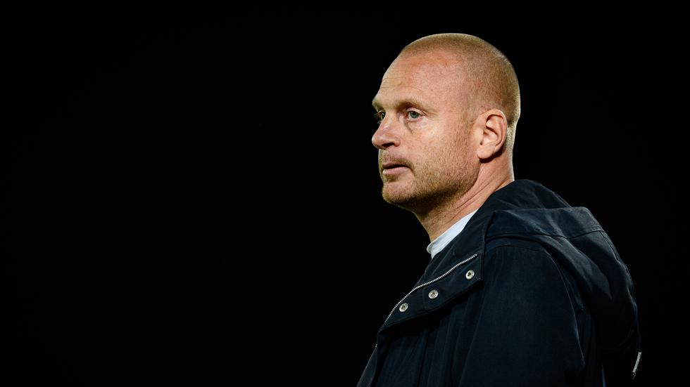 Andreas Brännström får lämna sin roll som assisterande tränare i Hajduk Split. 