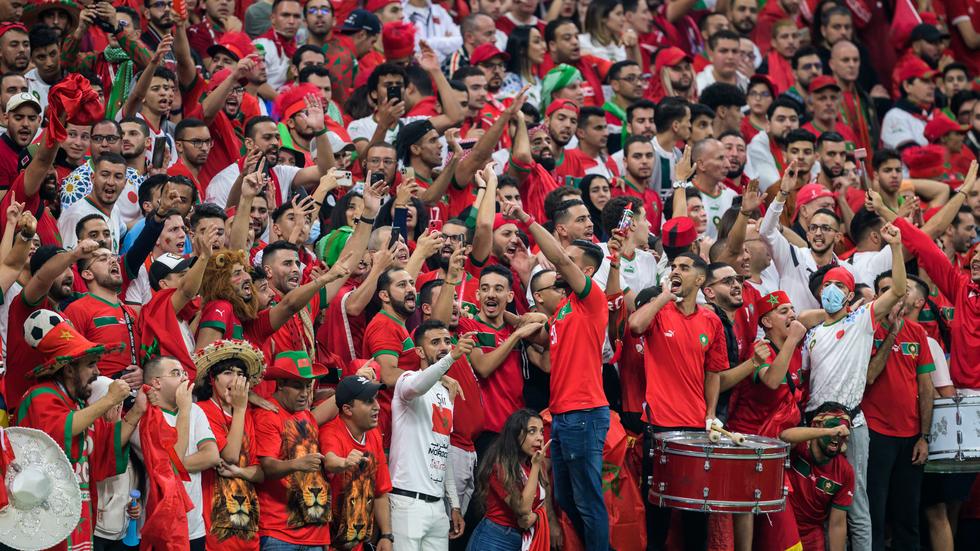 Marocko har under fotbolls-VM haft ett massivt publikstöd på plats i Qatar. Här en bild på de marockanska supportrarna i VM-semifinalen mot Frankrike. 