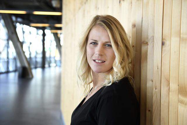 Jenni Asserholt har varit i HV71 sedan 2015. Nu går hon vidare i sin karriär. 