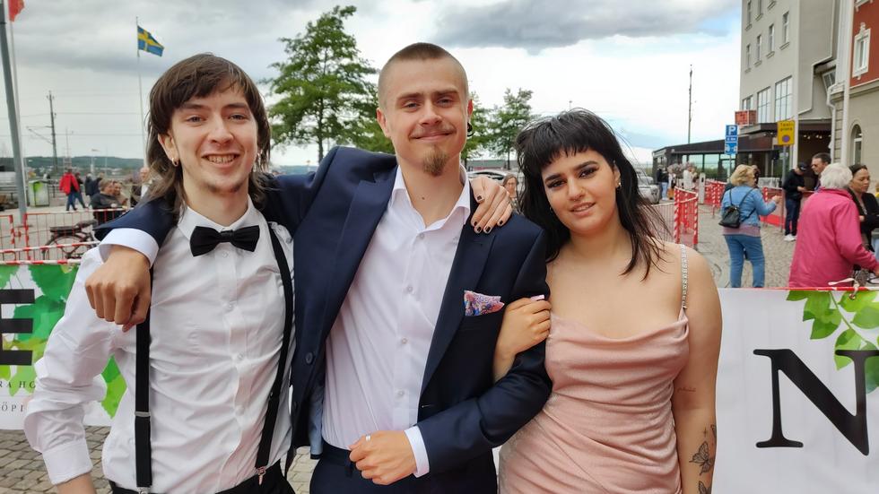 Axel Andersson, Oskar Lingsarve och Roxana Raze från ESMUS 19, Kungsgymnasiet.