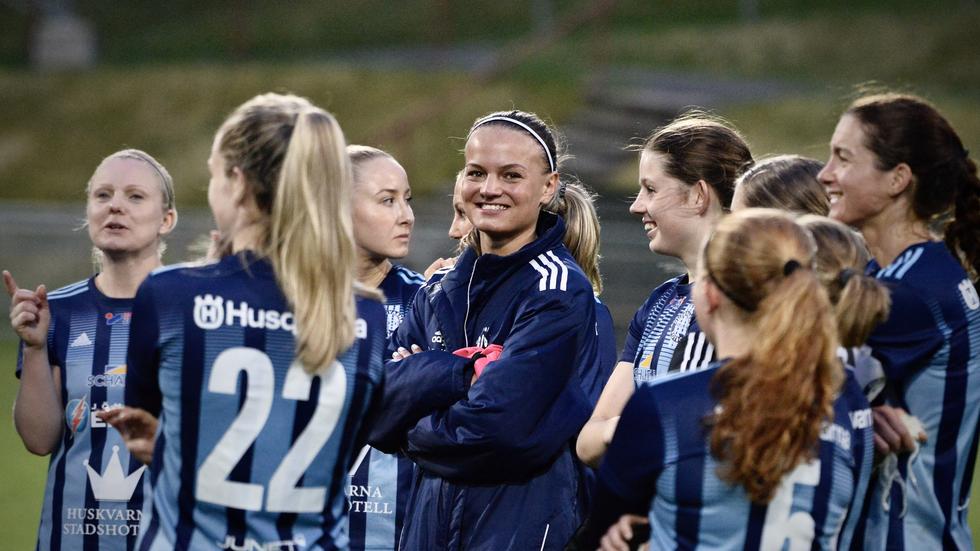 Wilma Wigren blev tvåmålsskytt när Husqvarna FF besegrade HGH med 3–0.