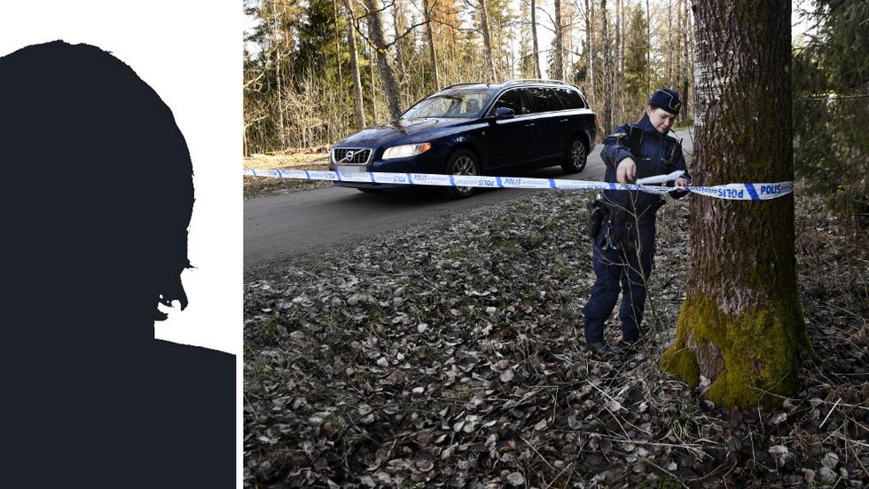 Det var under torsdagen som en man hittades avliden i ett skogsområde utanför Jönköpings flygplats. En man anhölls på fredagen på sannolika skäl misstänkt för mord och på söndagen begärde åklagare att mannen skulle häktas.