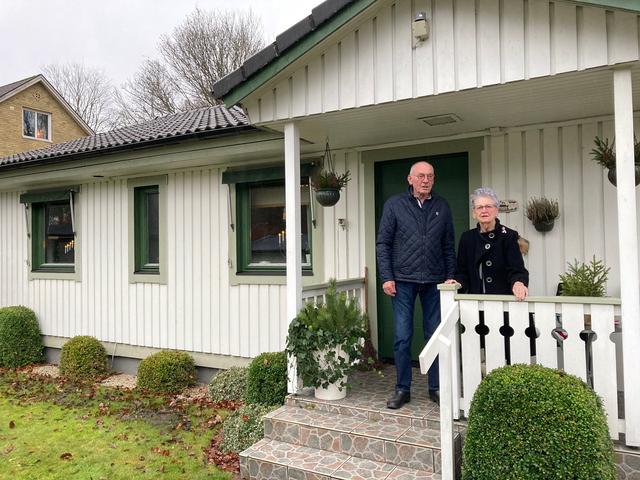 Gunnar och Siv Flood bor i en av fastigheterna i kvarteret Obygden på Mariebo i Jönköping som drabbats av miljögifterna som en nedlagd kemtvätt lämnat efter sig.