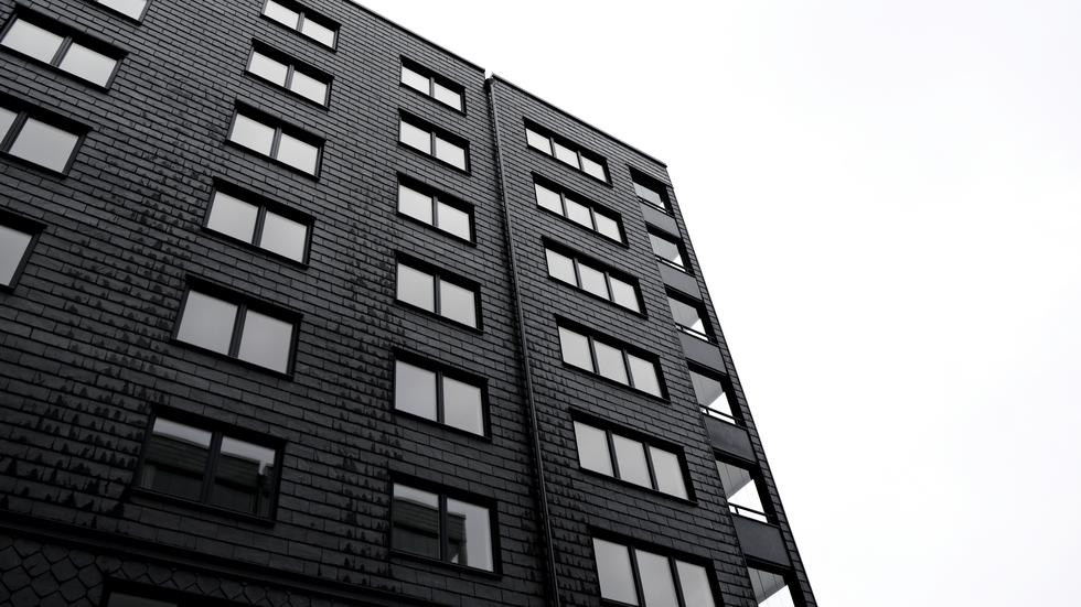 Priserna på bostadsrätter har ökat rejält de senaste fem åren – och Jönköpings län är inget undantag. 