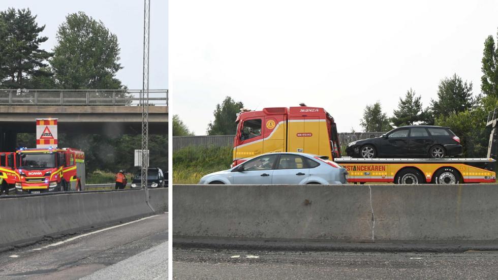 En bil och en lastbil kolliderade på E4 i Jönköping på måndagen.