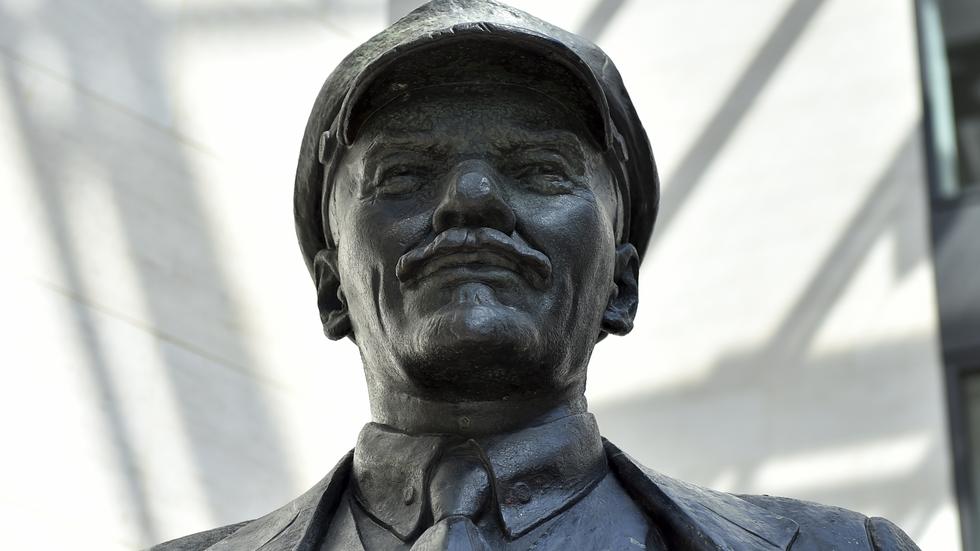 Magnus Utvik menar att Leninpriset inte har något med med kamp för rättvisa och demokrati att göra.
Arkivbild: Britta Pedersen/ AP