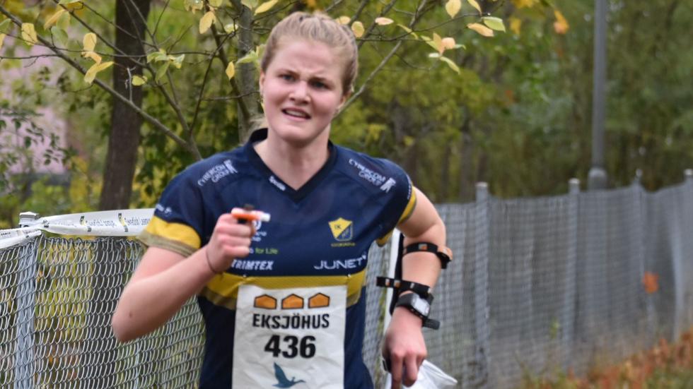 IKHP:s Hilda Holmqvist Johansson tog ett silver i D18-klassen i helgens sprint-SM. Foto: Privat