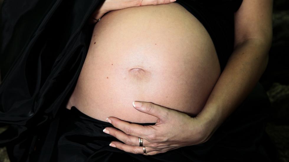 Gravida kvinnor som smittas med covid-19 löper en ökad risk att föda för tidigt. Bild: TT