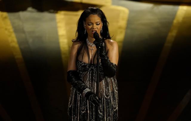 Rihanna sjöng 