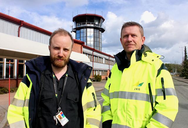 Henrik Älverdal, marknadschef och Mattias Hörberg, tillförordnad vd för Jönköping Airport. 