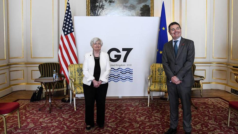 USA:s finansminister Janet Yellen och eurogruppens ordförande, tillika Irlands finansminister Paschal Donohoe vid lördagens G7 möte i London.