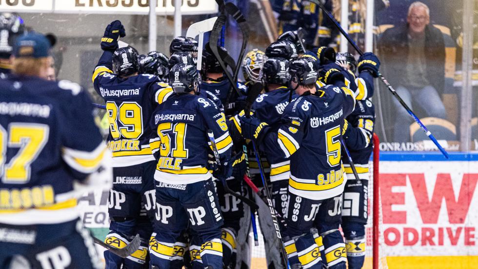 HV71 uppges förstärka med en finländsk landslagsforward till kommande säsong. 