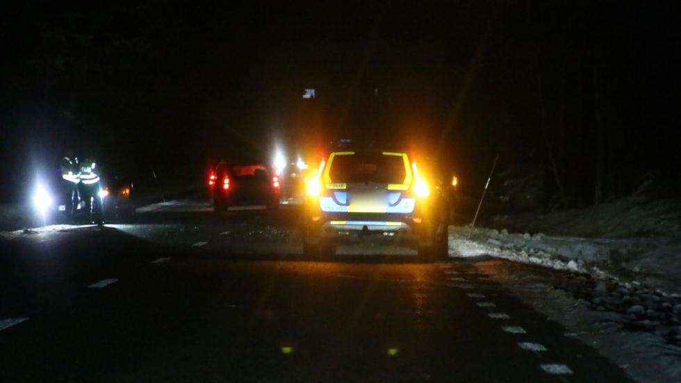En trafikolycka med två mopedister inblandade på fredagskvällen på Odengatan i Jönköping.
