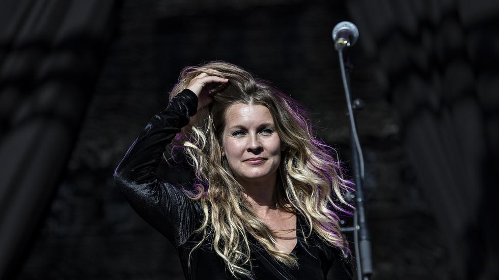 Pernilla Andersson vid en konsert på Malmöfestivalen för ett par år sedan. Den 6 juli kommer hon till Lund.