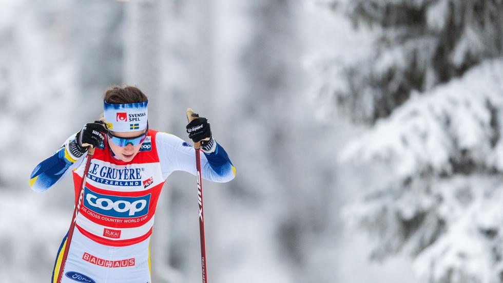 Det blir inga skidtävlingar i Finland i helgen för Ebba Andersson och de andra svenska stjärnorna. 