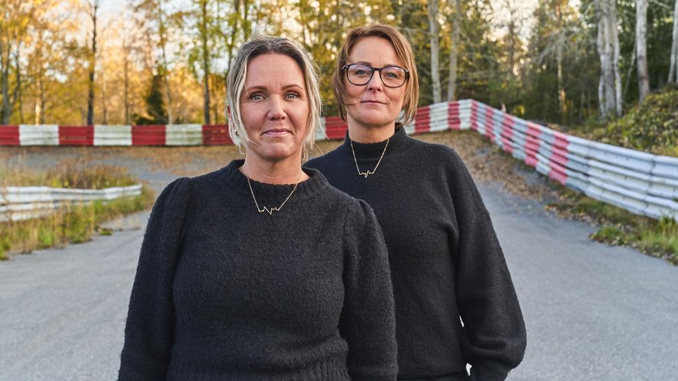 Smålandsstenarbon Marie Samuelsson Lövgren tävlar tillsammans med vännen Maria Ottosson i TV-programmet Sveriges värsta bilförare som visas på torsdag.
