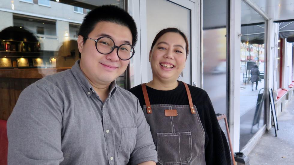 ”Det har varit vår dröm att driva en egen restaurang”, säger Winnie Tan (till höger). Navy Lim till vänster.