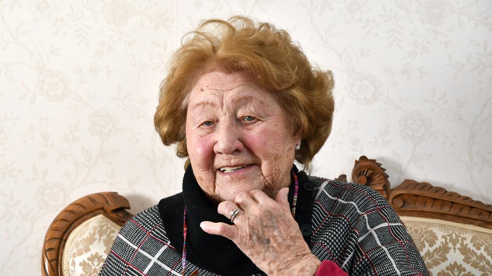 En glad och positiv Anna-Greta Hallin inför 100-årsdagen.