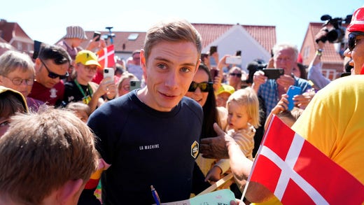 Jonas Vingegaard vann Tour de France förra året, nu har en krasch stört hans förberedelser inför sommarens lopp.