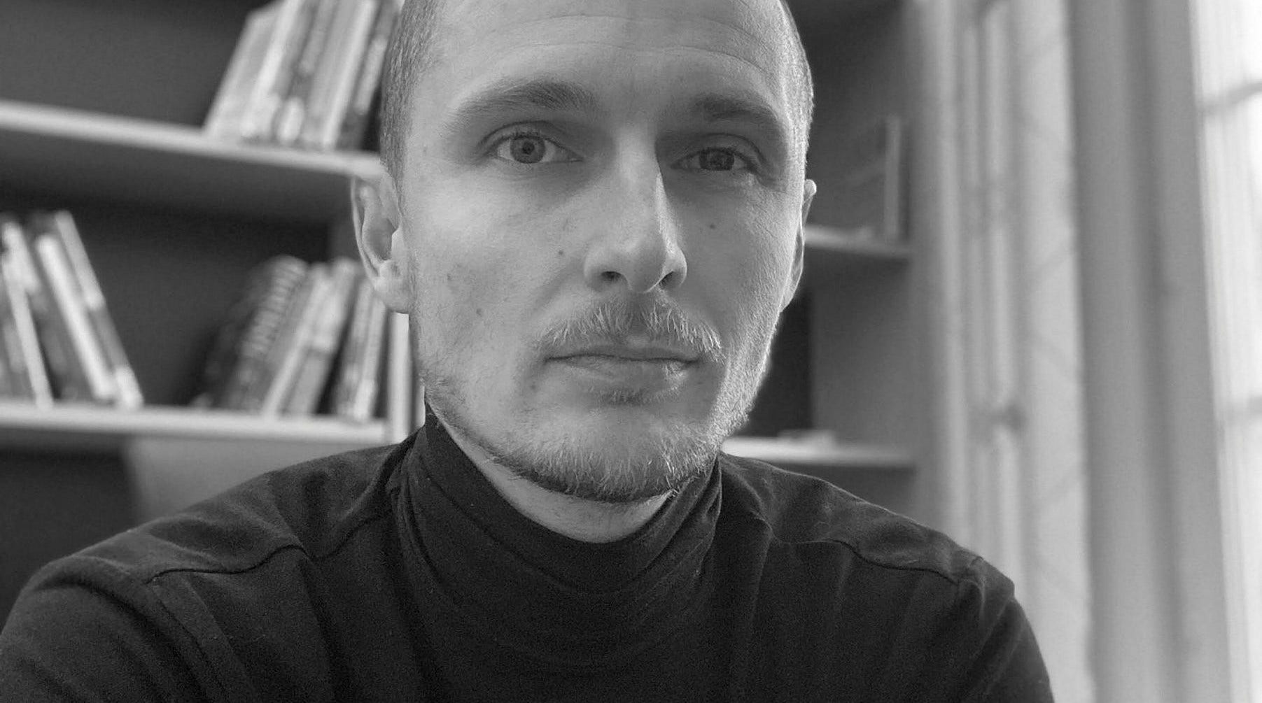 Den danske kriminologen David Sausdal jobber ved Lunds universitet.  Det er allerede kjent at kriminelle samarbeider med det etablerte samfunnet, men 