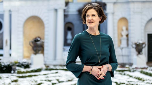 Anna Kinberg Batra på Tessinska palatset Stockholm. Under sin tid som guvernör fick hon bo i palatset med sin familj.