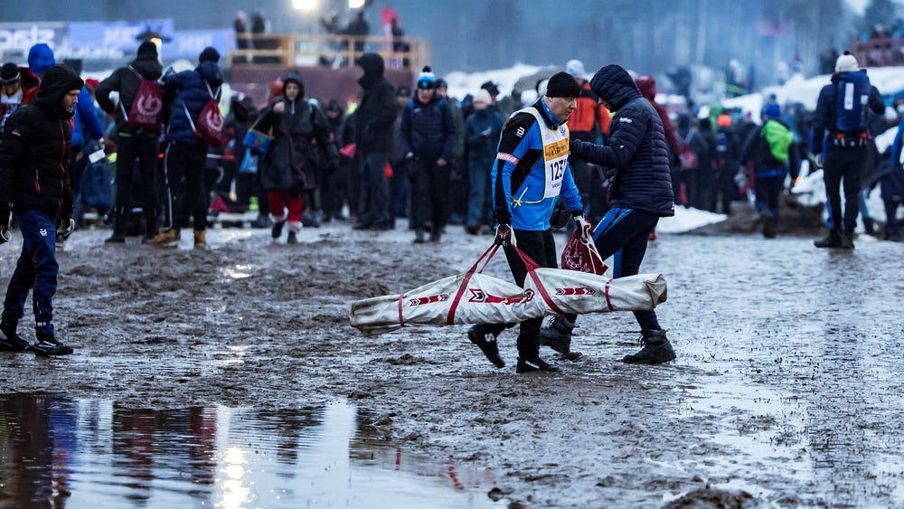 Johan Esk: Hur länge ska folk vilja åka vattenskidor mellan Sälen och Mora?