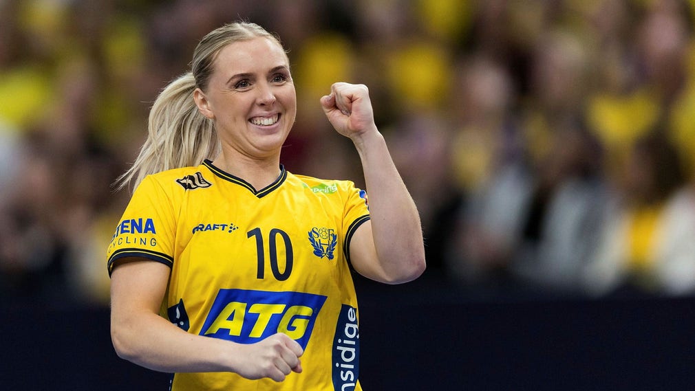 Mathilda Lundström är tillbaka i det svenska laget i VM-semifinalen mot Frankrike.